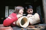洪建華夫婦的竹刻人生