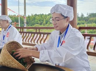 李浩：返鄉創業“鳳還巢” 茗洲茶香飄萬里