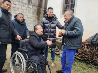 曹永利：身殘志堅誠信創業 慈善助力脫貧攻堅