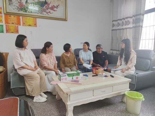黟縣美溪鄉中心小學：家訪筑安全 關愛暖人心