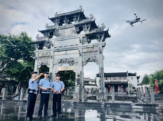 特色引領 規(guī)范執(zhí)法 黟縣公安局鍛造執(zhí)法示范“新標桿”  