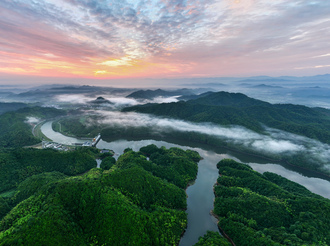 美麗黃山再出發(fā)   ——牢記囑托譜寫新時(shí)代黃山發(fā)展華章  